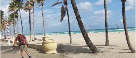 Am Strand, Liegestühle
