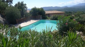 Alberca al aire libre 