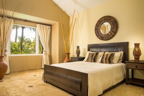3 bedrooms, iron/ironing board, travel cot, free WiFi