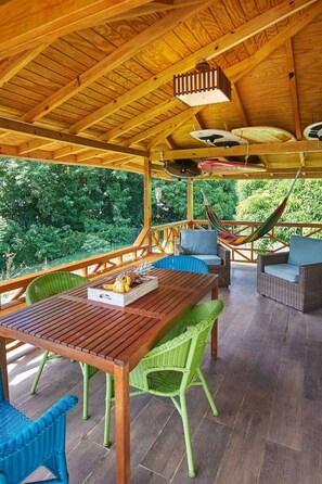 Outdoor dining - Eagle`s Base Cottage overlooking the Caribbean Sea (Scarborough)