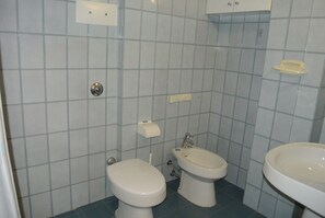 Shower, bidet