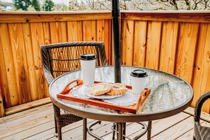  تناول الطعام بالخارج