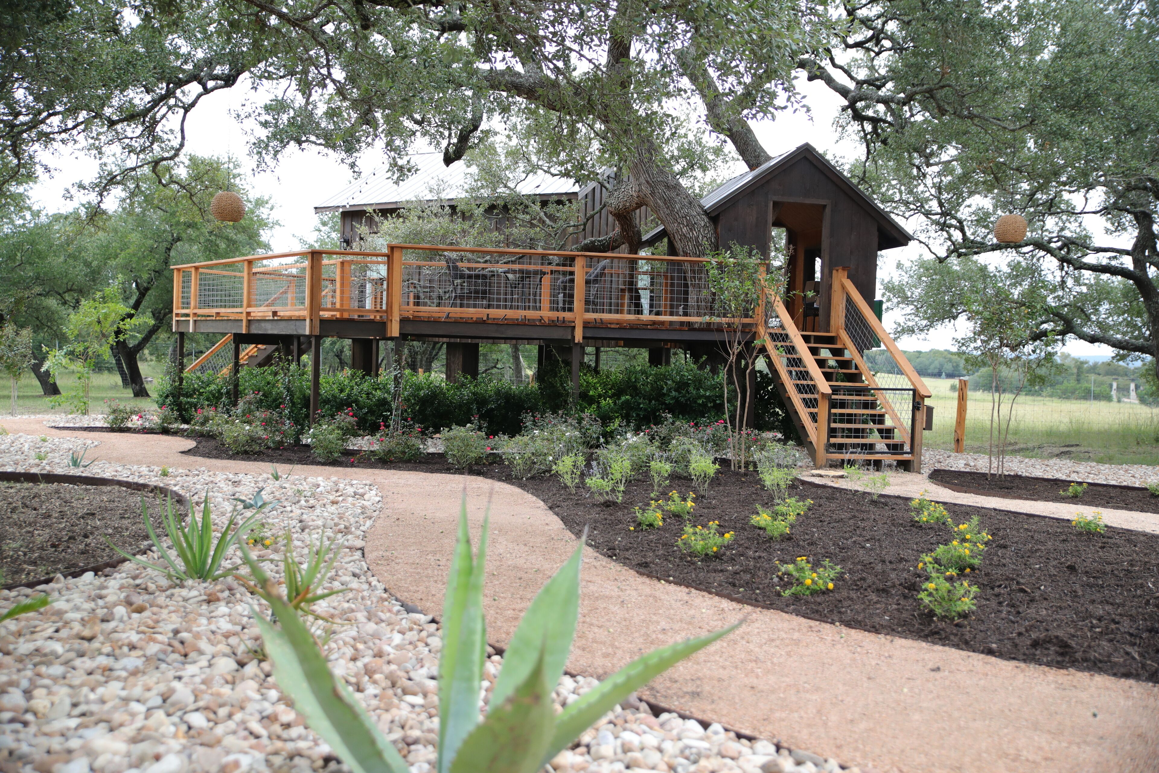 The Machan Treehouse-Asante Lodging & Events