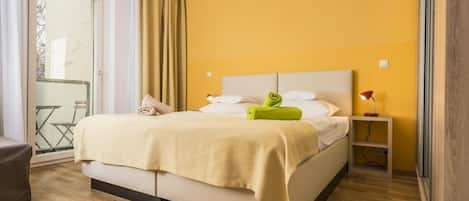 2 عدّة غرف نوم ومكواة/لوح كي وواي فاي مجانًا وملاءات أسرّة