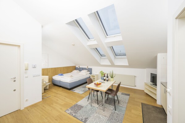 Iron/ironing board, free WiFi, bed sheets - Apartment 4 top floor apartment (Wien)