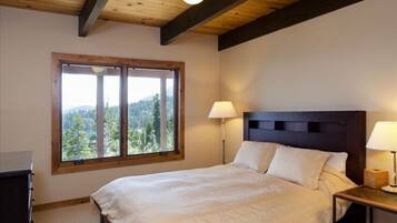 4 chambres, fer et planche à repasser, Wi-Fi gratuit, draps fournis