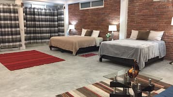1 slaapkamer, een strijkplank/strijkijzer, internet, beddengoed