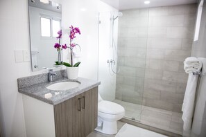 Shower, towels