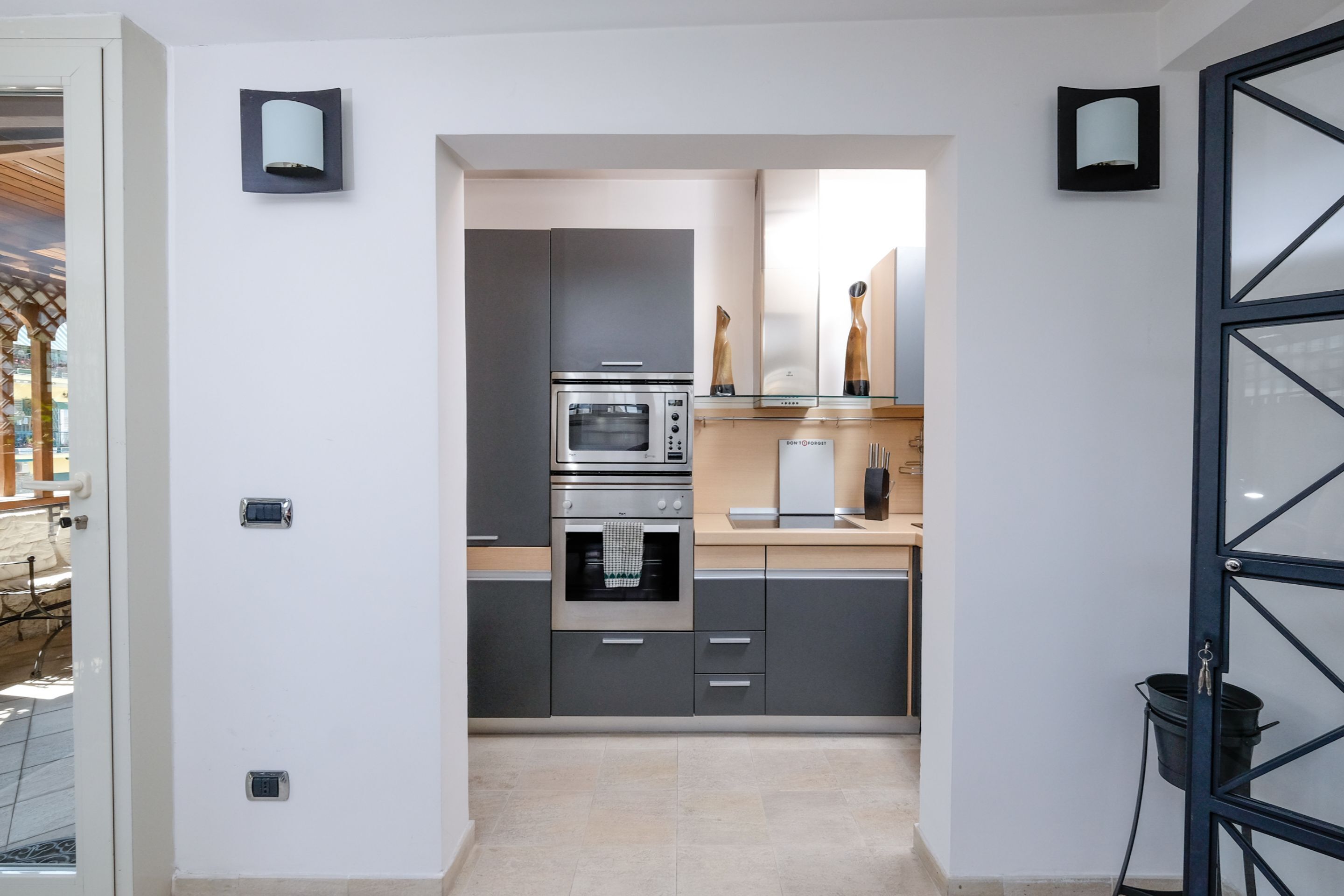 Studio Suite, City View | Private kitchen | Full-size fridge, microwave, oven, stovetop