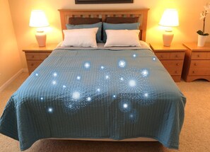 4 bedrooms, desk, iron/ironing board, travel crib - Disney World Area Villa Orlando * Sleeps 10 * Private Pool * SunDeck * (Davenport)