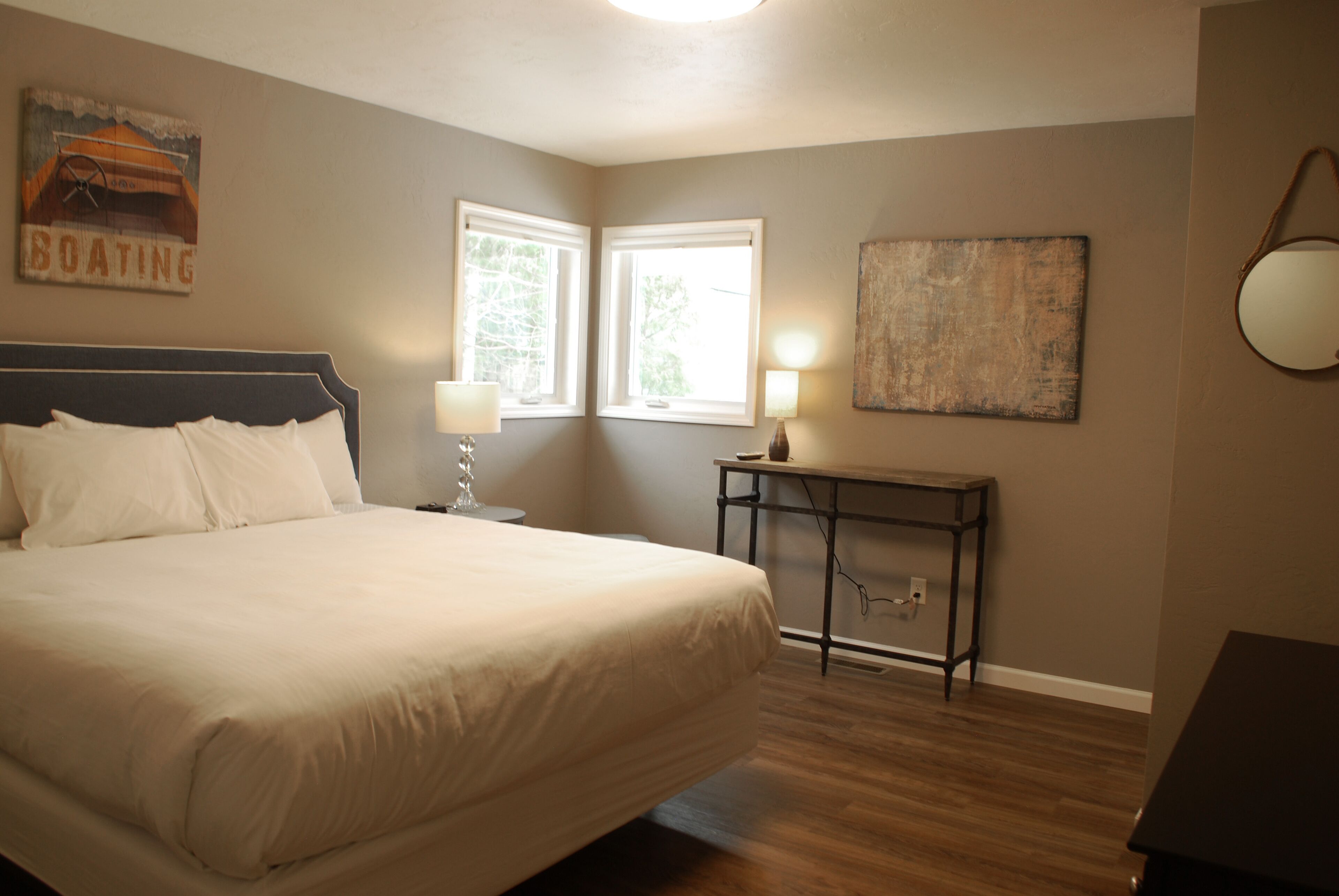 King bed, first floor