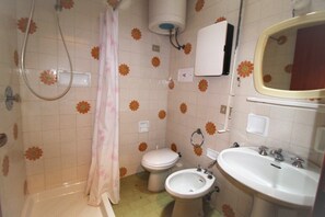 Douche, bidet