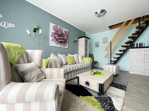 täysin remontoitu lomamökki - 85sqm - koirat tervetulleita - WLAN sis