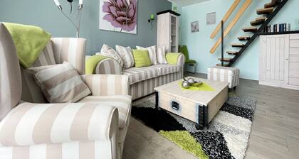 täysin remontoitu lomamökki - 85sqm - koirat tervetulleita - WLAN sis