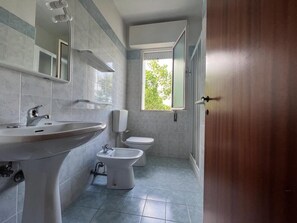 Shower, bidet