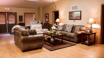 Smart TV, DVD player, table football, ping pong