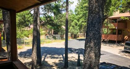 Enjoy your stay in Ruidoso in a quiet surrounding