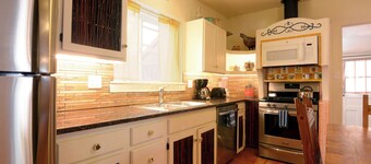 Casa Quintana:  Charming 1 Bedroom Home; Hot Tub; Walking Distance to the Plaza