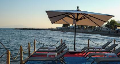 Gargaron Beach Hotel