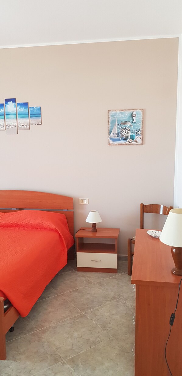 3 bedrooms, WiFi, bed sheets
