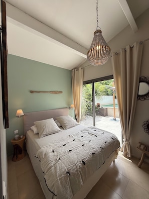 2 bedrooms, in-room safe, desk, iron/ironing board - 64 Le Mazet in Provence with Pool and Private Garden Classified 4**** (Roquevaire)