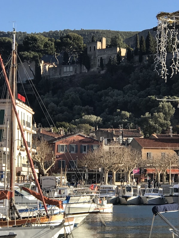 Marina - 64 Le Mazet in Provence with Pool and Private Garden Classified 4**** (Roquevaire)