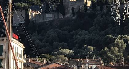 64 Le Mazet en Provence mit privatem beheiztem Pool und mediterranem Garten