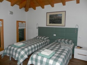 Spa - At Meri's, ROOM NR. 2, tourist rental 026026-LOC-00004 (Farra di Soligo)