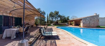 IDEAL FÜR FAMILIEN, 4 WOHNUNGEN. Toller Pool.-WANDERN- WANDERN-