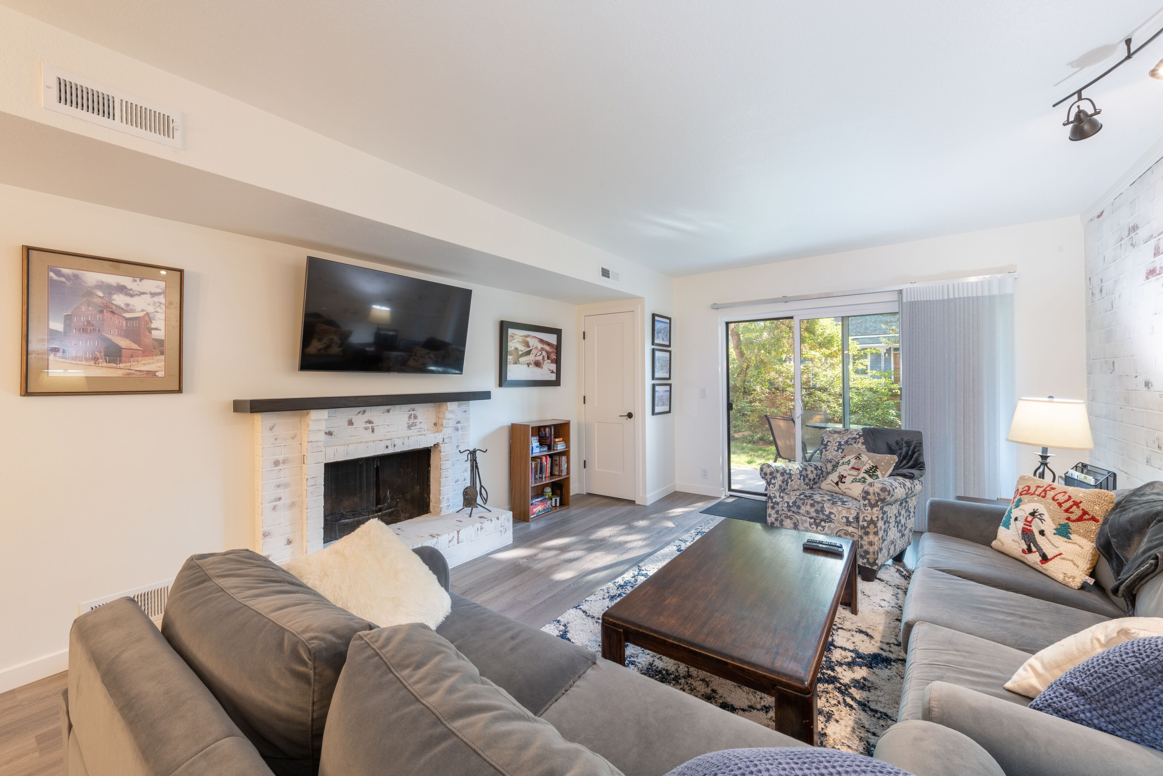 Living Room - Roku TV and cable,
Fireplace (firelogs avail.), A/C