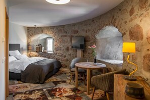 5 makuuhuonetta, ilmainen Wi-Fi, vuodevaatteet