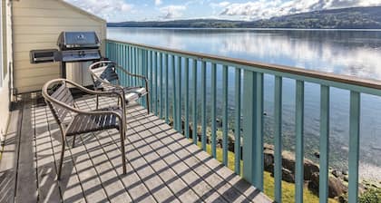 Grillen Sie etwas Lachs und schauen Sie über die Bucht!