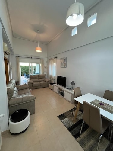 2 Bedroom Villa on 5* golf resort w/Own Pool, Countryside Views, A/C