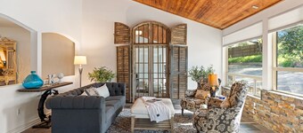 French Farmhouse On Boutique Farm - Close to The Beach