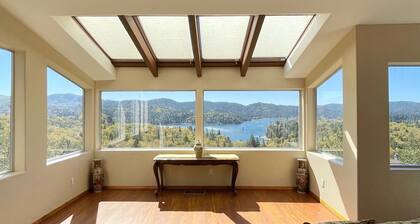 Luxurious Lake View Home! Newly Renovated! Sleeps 14!