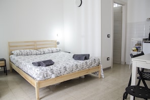 1 camera, Wi-Fi gratuito, lenzuola