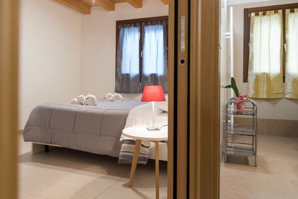 2 Schlafzimmer, Bügeleisen/Bügelbrett, WLAN, Bettwäsche