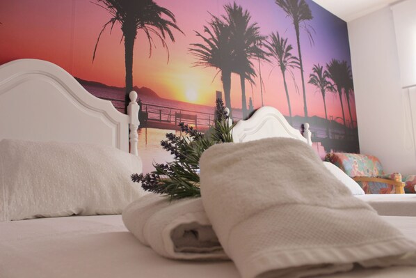 3 bedrooms, iron/ironing board, free WiFi, bed sheets
