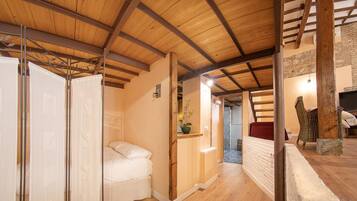 2 slaapkamers, een strijkplank/strijkijzer, wifi, beddengoed