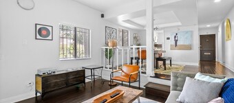 Heart of Hollywood ★ 2 Car Private Parking ★ Walk To Attractions!