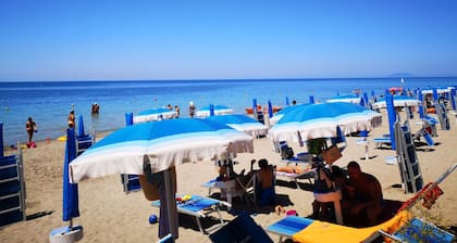 Villa à deux pas de la mer (7 pax) - WIFI - Parking - Solarium - Vélo - BBQ<br>