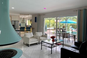 TV, fireplace, ping pong, books - Beautiful house in a lovely and calm area (Andernos-les-Bains)