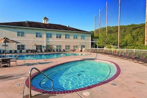 Utomhuspool