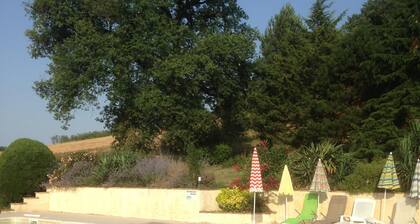 GITE AVEC PISCINE en pleine nature