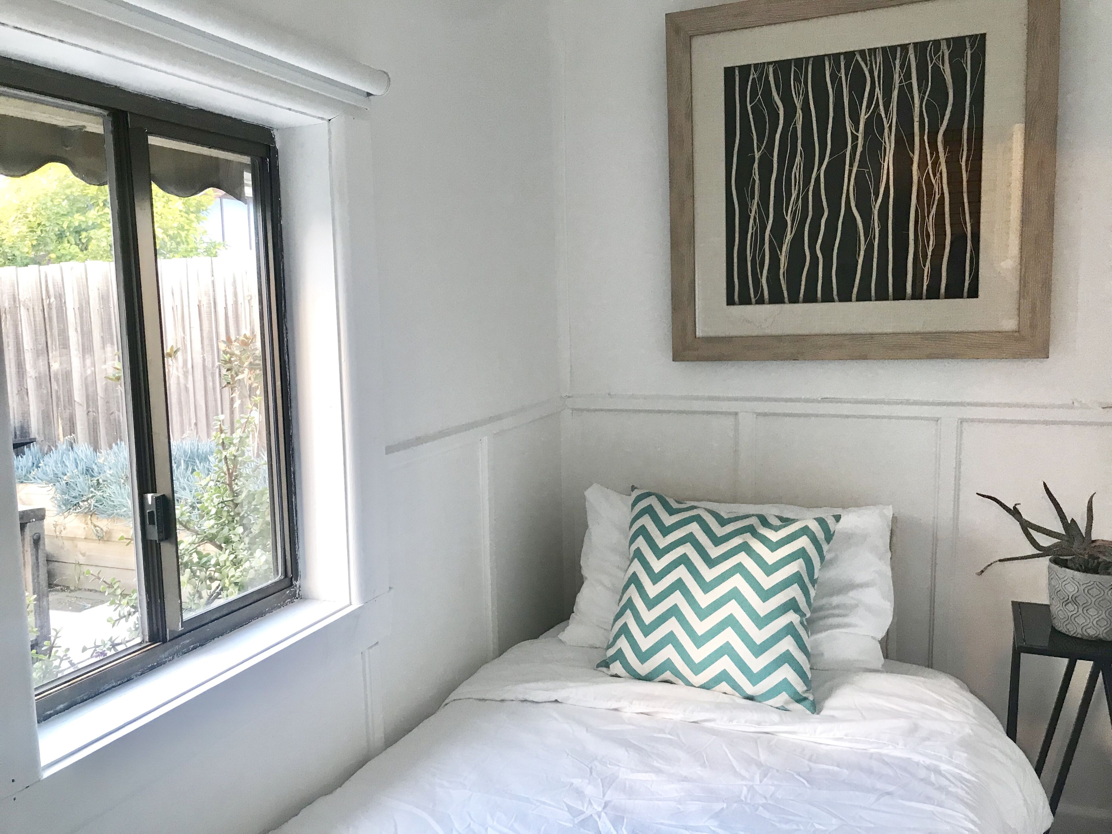 D114 Victorian Home Stay-close to city — image 9