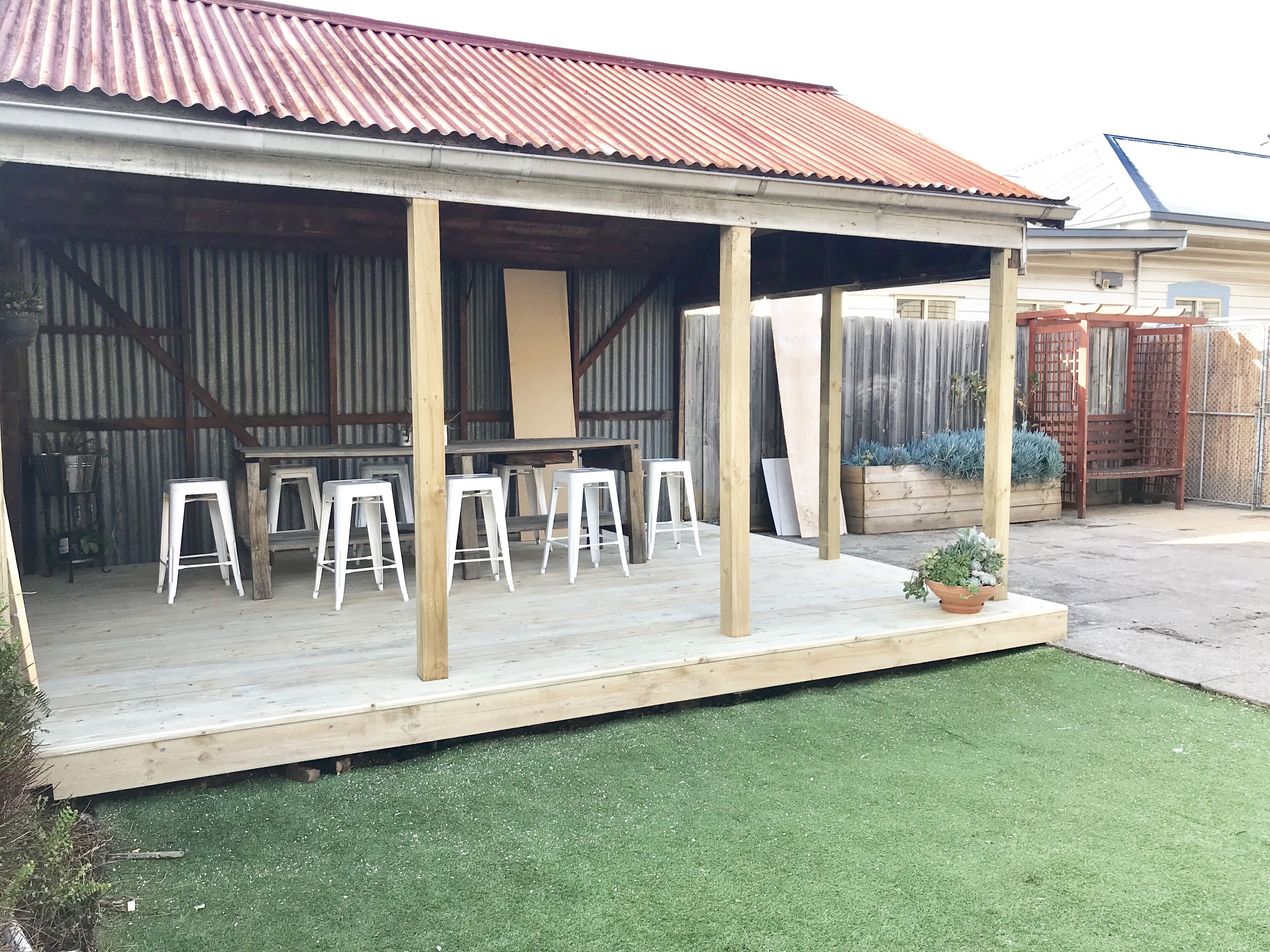 D114 Victorian Home Stay-close to city — image 19