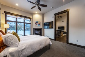 2 bedrooms, desk, iron/ironing board, free WiFi - Thrive at the WOW Unit Luxury Mountain View Penthouse: Spa/Pool, Steps to Lift (Park City)