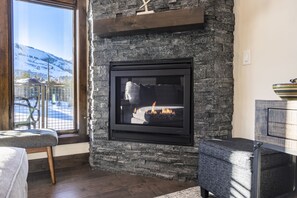 Smart-TV, Kamin