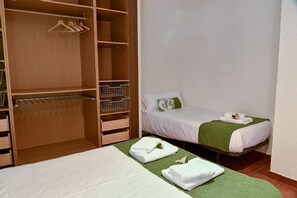 7 bedrooms, free WiFi, bed sheets