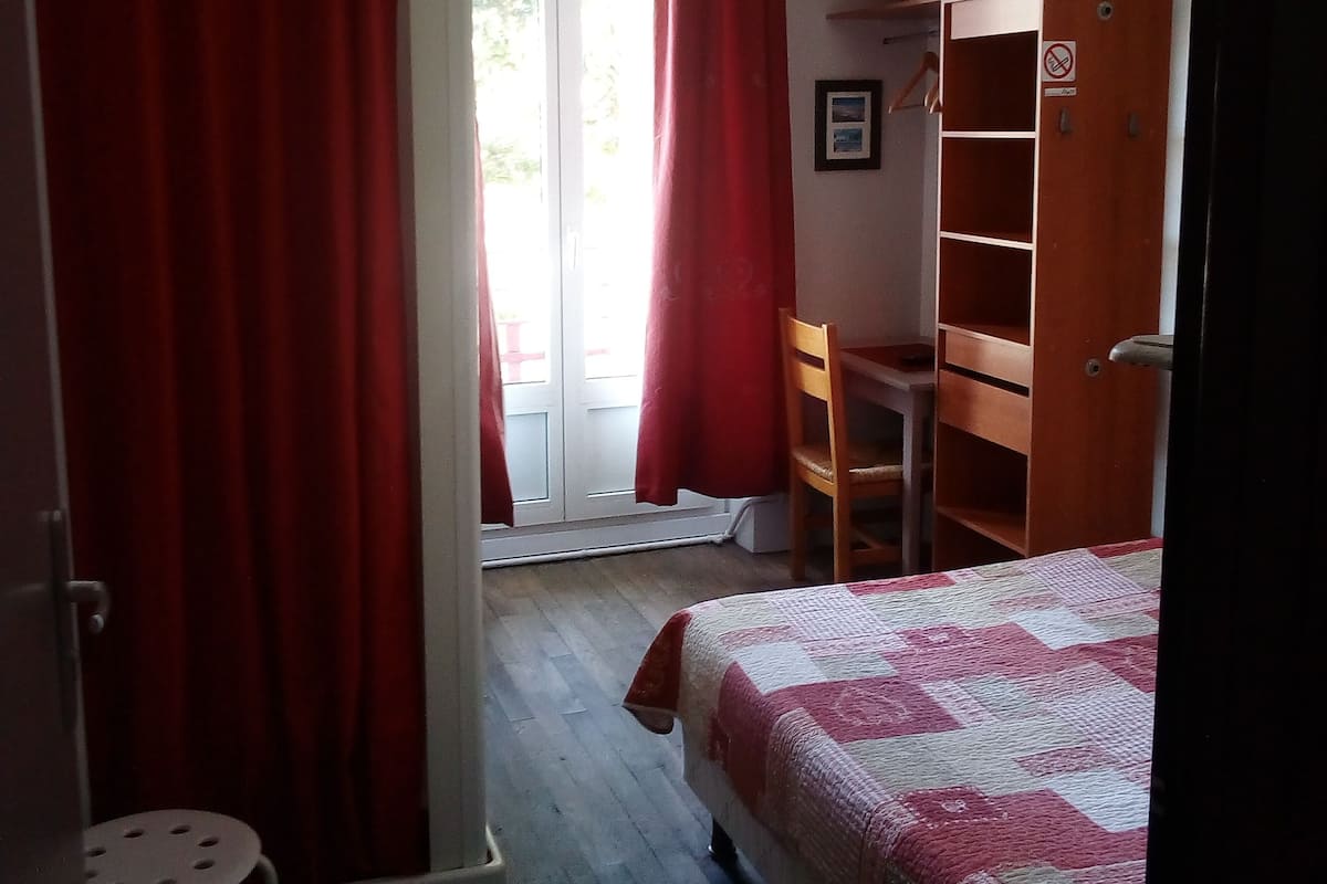 Economy Double Room, Shared Bathroom